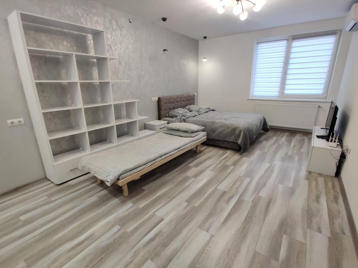 Oazis Apartments Tsjernivtsi Eksteriør bilde