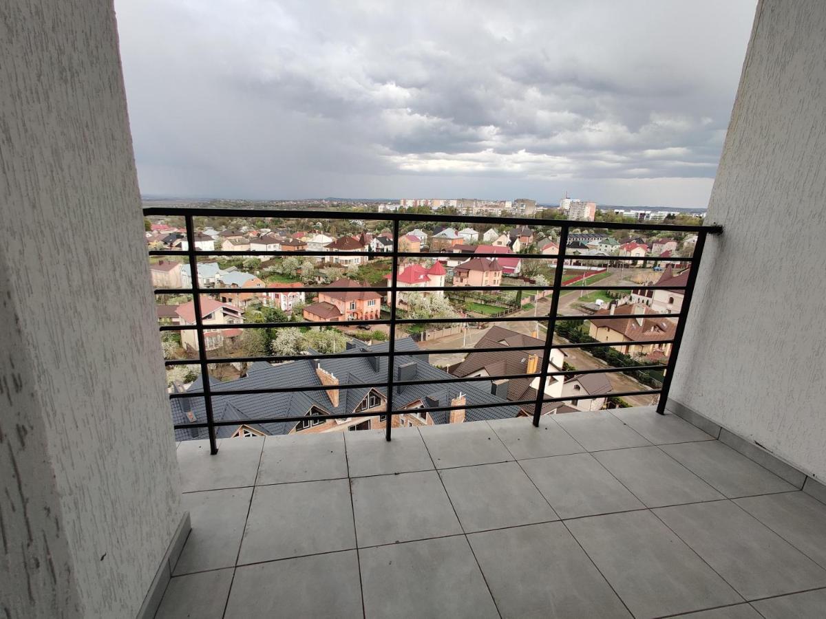 Oazis Apartments Tsjernivtsi Eksteriør bilde